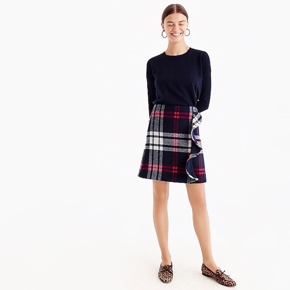 J. Crew Dresses & Skirts - J. Crew Plaid ruffle mini skirt in wool Size 6